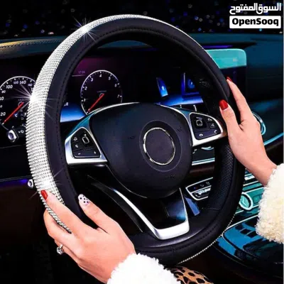 مدربة تعليم قيادة سيارات 3