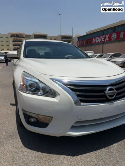 Nissan Altima SV 4