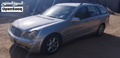 مرسيدس بنز الفئة-C C 240 4