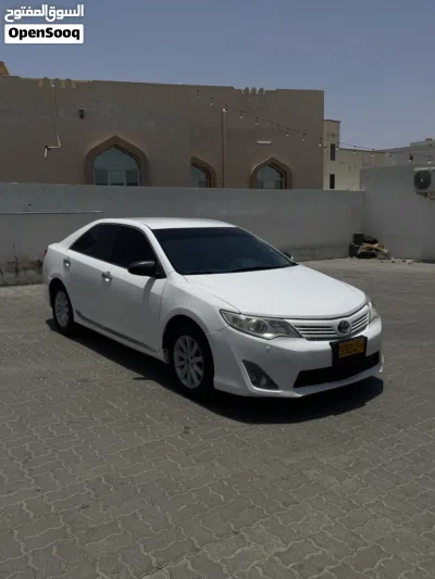 تويوتا كامري LE 2
