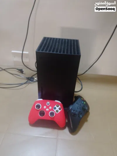 اكس بوكس سيرياس اكس مستعمل خفيف شبه جديد يدعم 4K 4