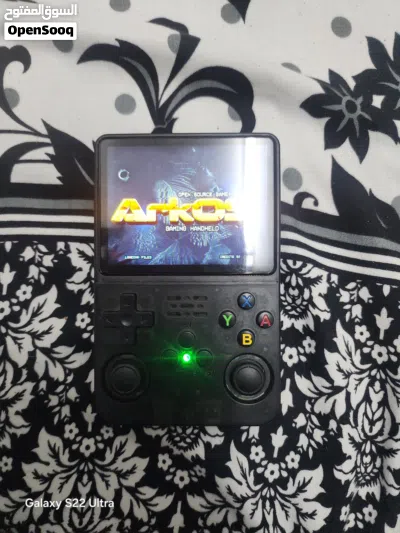retro r36s with all games with 64gb sdcard 3500mah battery 2