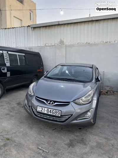 Hyundai Avante SE 3