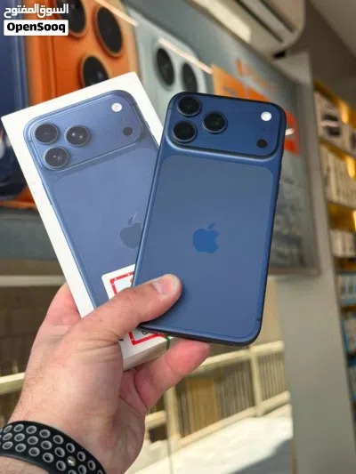 iPhone 17 pro max 256 Blue 3