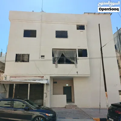 عمارة استثمارية للبيع من المالك مباشرة في الهاشمي الشمالي 3 طوابق مساحة البناء 525 متر 3