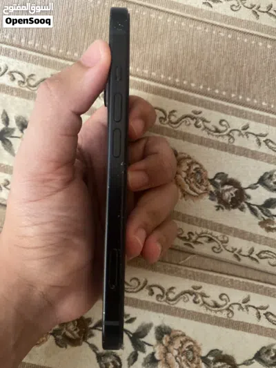 ايفون 15 العادي قابل للتفاوض معقول 4