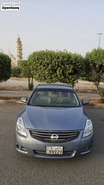 نيسان التيما SV 3
