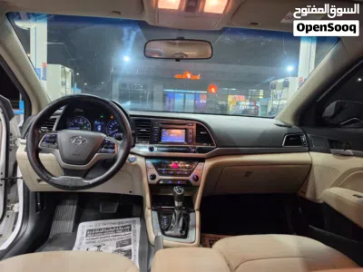 Hyundai Elantra GLS 4