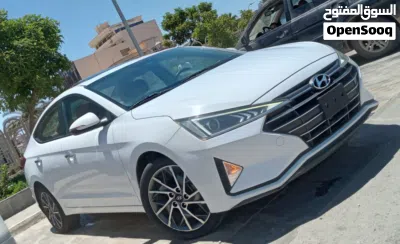 Hyundai Elantra Limited 2