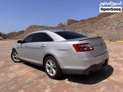 Ford Taurus SEL 4