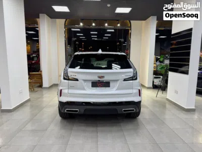 Cadillac XT4 Luxury 4