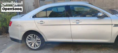 Ford Taurus Limited 4