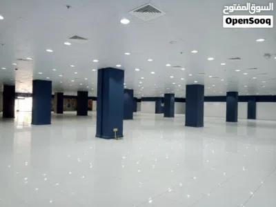 Premium 1970 Sqm Fitted Showroom + Big Storage Store for Rent in Sur (Main Road) - Direct From Owner 4