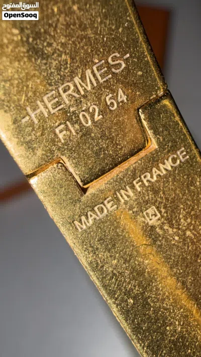 اسوارة Hermès Clic H أصلية أبيض × دهبي مقاس GM بالفول سيت 3