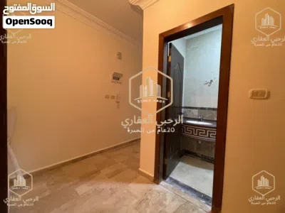 شقة * مميزة * للايجار * شبه ارضي مع حديقة * 3 نوم * الجاردنز 3