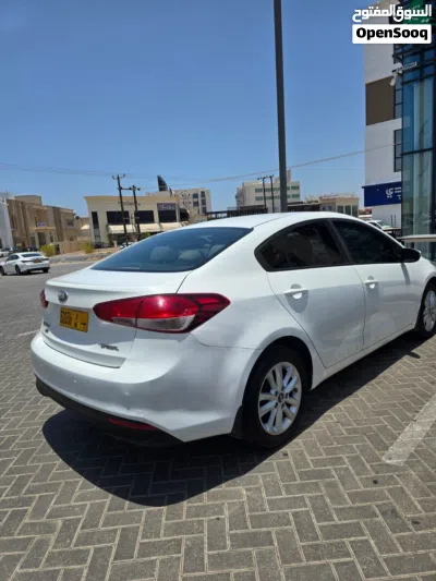 Kia Cerato Standard 4