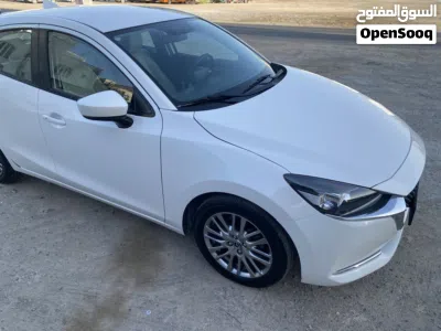 Mazda 2 Standard 2