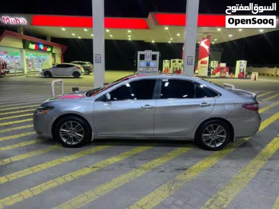 Toyota Camry LE 4