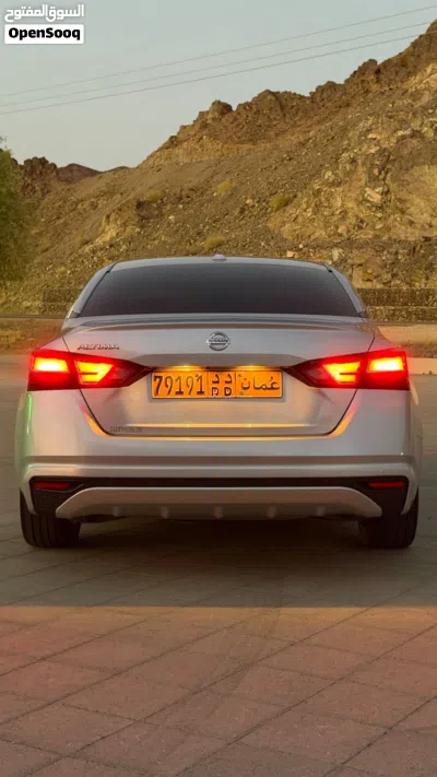نيسان التيما S 2