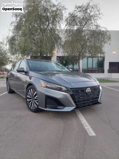 Nissan Altima SV 4