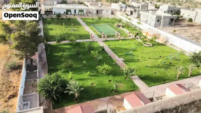 قطعه تجاريه 2000متر في السراج كما يتوفر صاله عرض للبيع وعدة عروض تجاريه وسكنيه 2