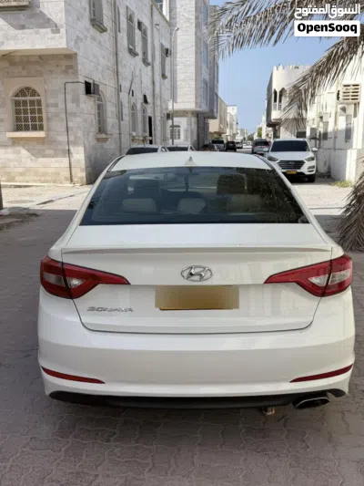 Hyundai Sonata SE 3