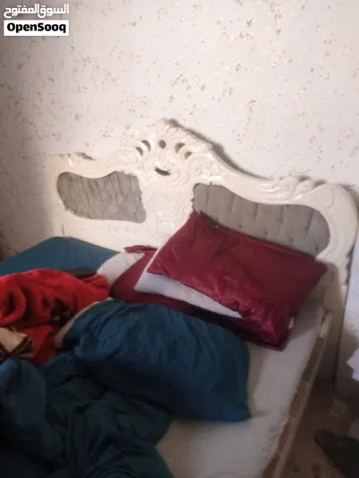غرفة نوم يونانيه مع برادي والحسور وكل شي 2