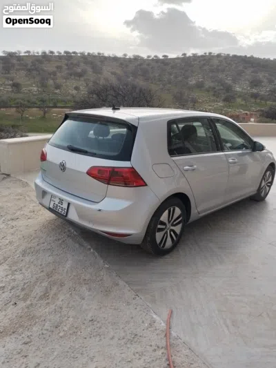 فولكسفاغن جولف E-Golf 2