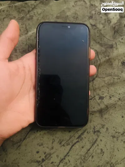 ايفون 11 بقطعه 2