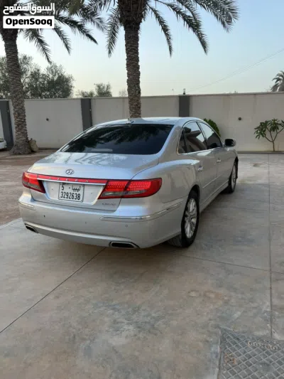 Hyundai Azera GL 2