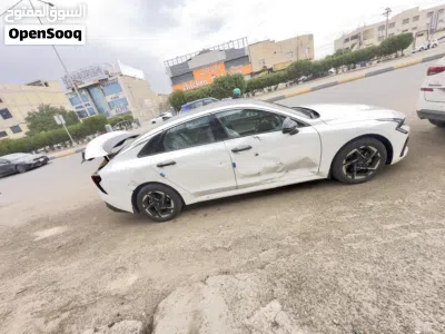 Kia K5 EX 2