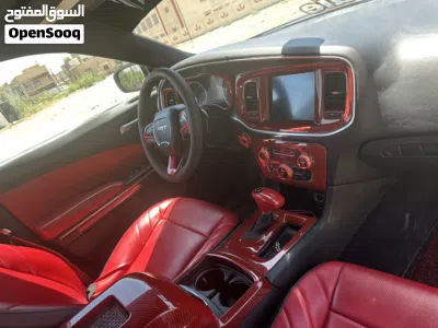 Dodge Charger SXT 2