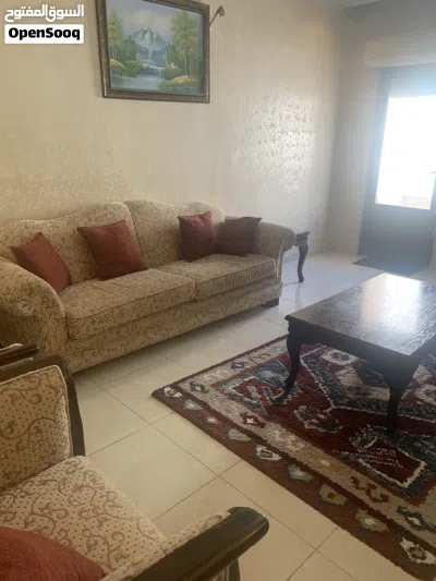 اثاث غرفه ضيوف مع 3 طربيزات بلوط و وطاوله وسط بلوط مع 3 طربيزات سيرفس 2