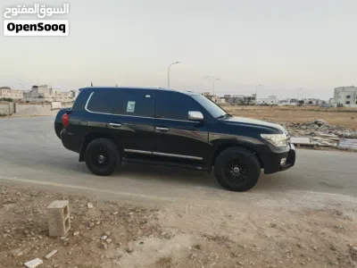 Toyota Land Cruiser GXR 3