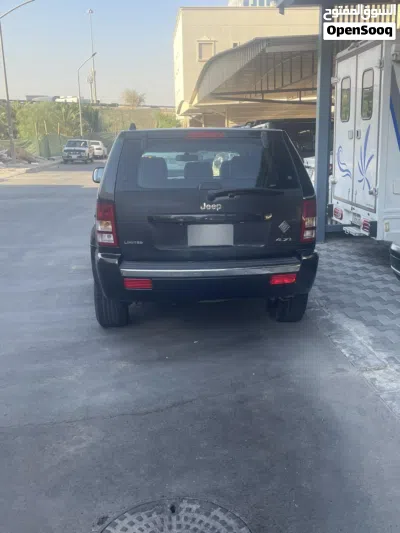 Jeep Grand Cherokee Standard 2