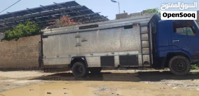 ميتسوبيشي فيوسو روزا 4