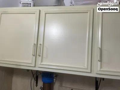 three pieces of cupboard top and three pieces without sink 2