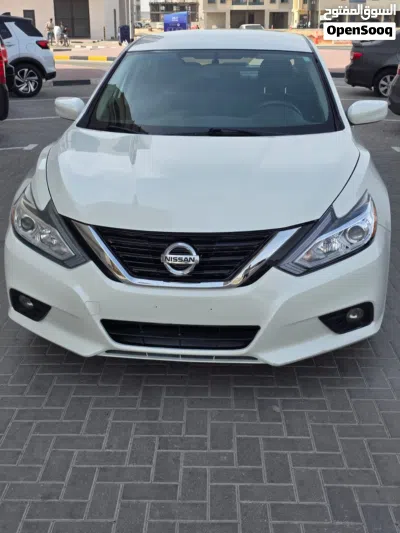 Nissan Altima SV 2