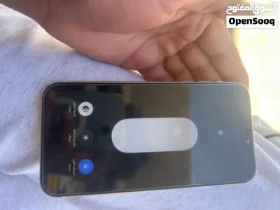 تلفون إيفون 11حالة ممتازه 64قيقا بطاريه 71 مغيره شاشه الأصليه 3خيارات Gx 3