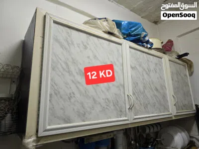 URGENT SALE kitchen cabjnet for cheap price leaving kuwait 4