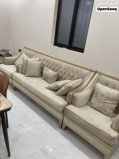 مجلس مع الطاولة بسعر مغري بيع مستعجل 2