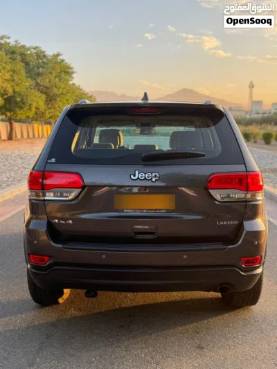 Jeep Grand Cherokee Laredo 4