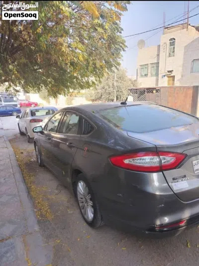 Ford Fusion SE 4