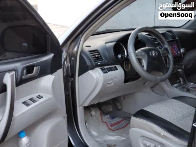 Toyota Highlander Sport Plus 4