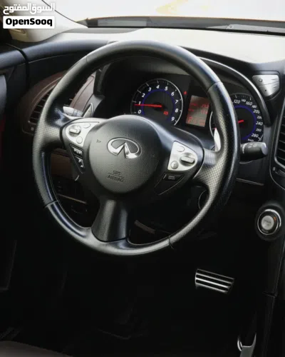Infiniti FX50 Sport 2