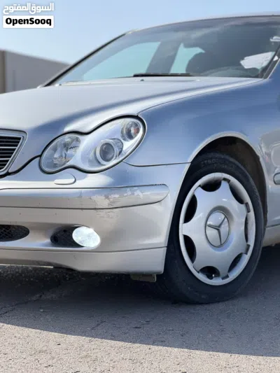 مرسيدس بنز الفئة-C C 240 4