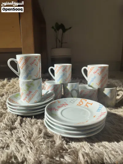 Cups and plates 3