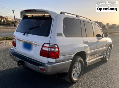 Toyota Land Cruiser GXR 3