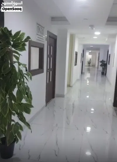 مكاتب راقية للإيجار في السالمية فندق إيبيس ومجمع السلام والشرق مساحات تبدأ من 16م2 4