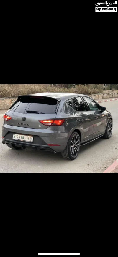 سيات ليون Standard 2